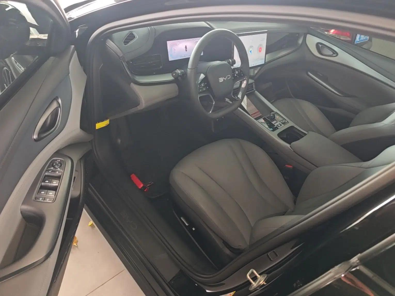 BYD Seal 07 DM-i 2025 DM-i 1.5L 70km Elite Model — миниатюра 19