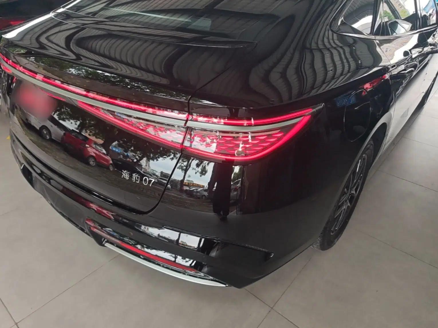 BYD Seal 07 DM-i 2025 DM-i 1.5L 70km Elite Model — миниатюра 7