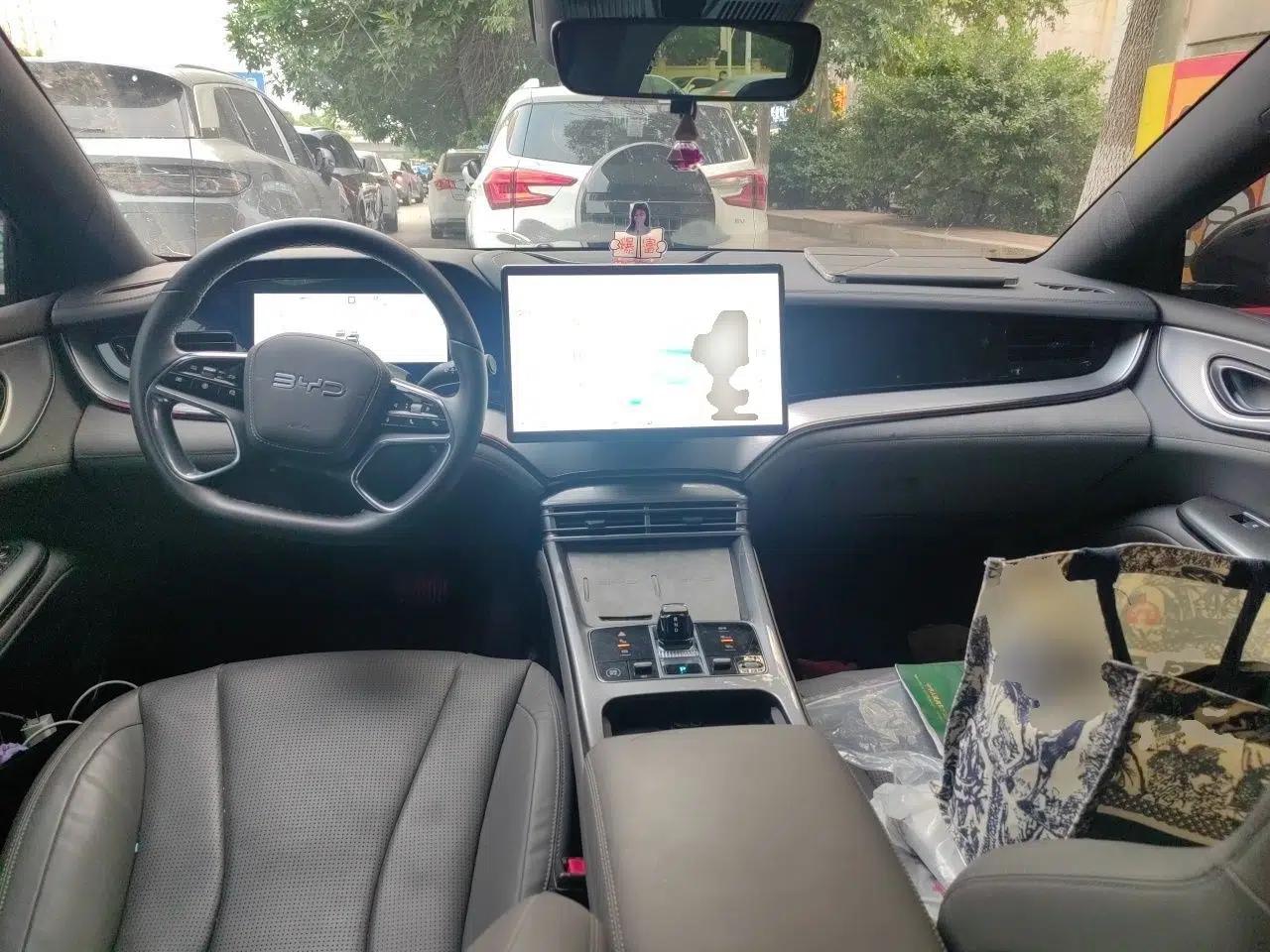 BYD Seal 07 DM-i 2025 DM-i 1.5L 125km Luxury Model — миниатюра 10