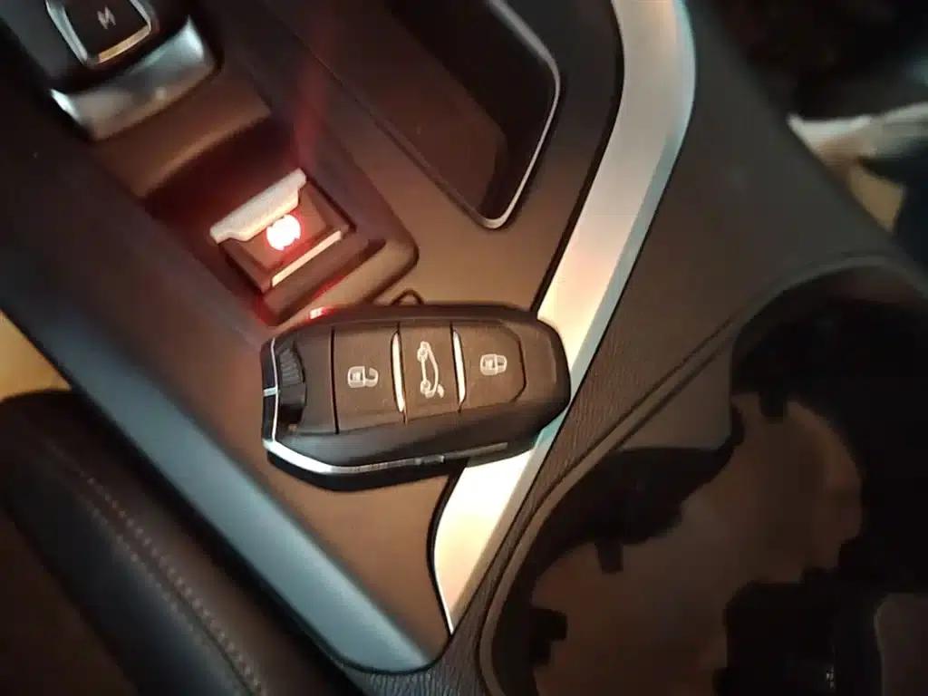 Peugeot 4008 2017 350THP Elite Edition — миниатюра 9