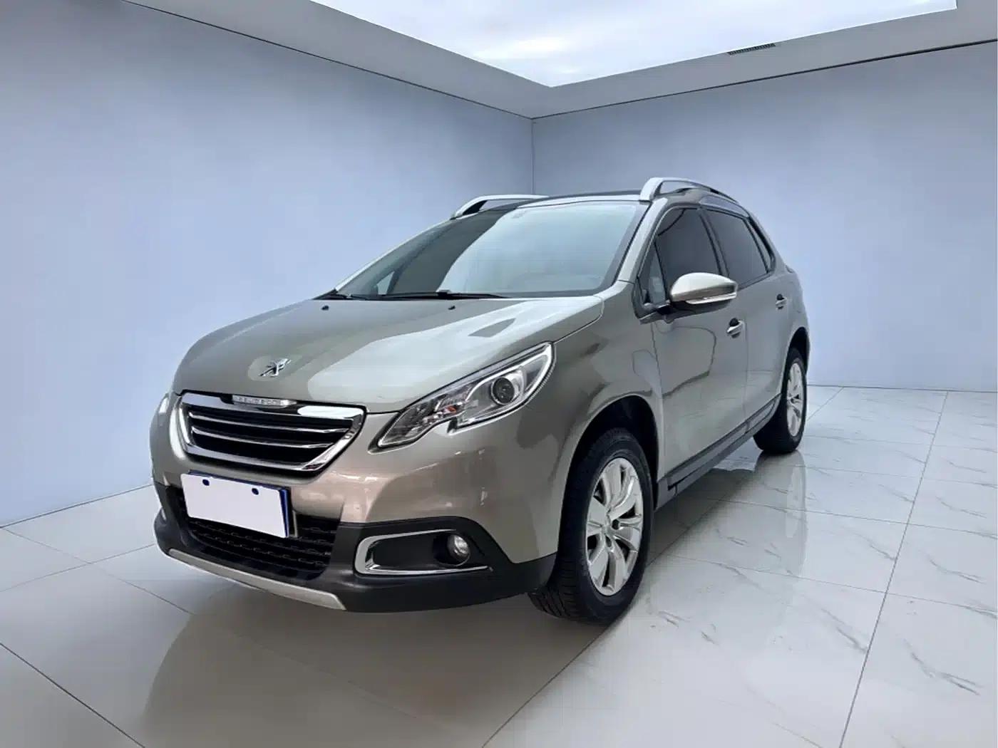Peugeot 2008 2016 230THP Automatic Fashion Edition — миниатюра 1