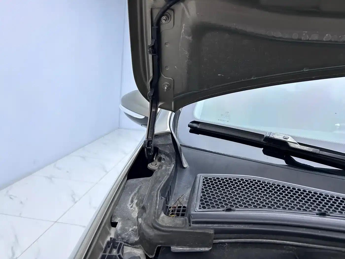 Peugeot 2008 2016 230THP Automatic Fashion Edition — миниатюра 26