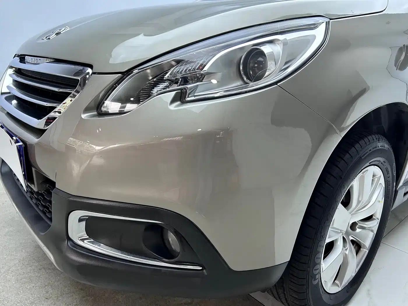 Peugeot 2008 2016 230THP Automatic Fashion Edition — миниатюра 27