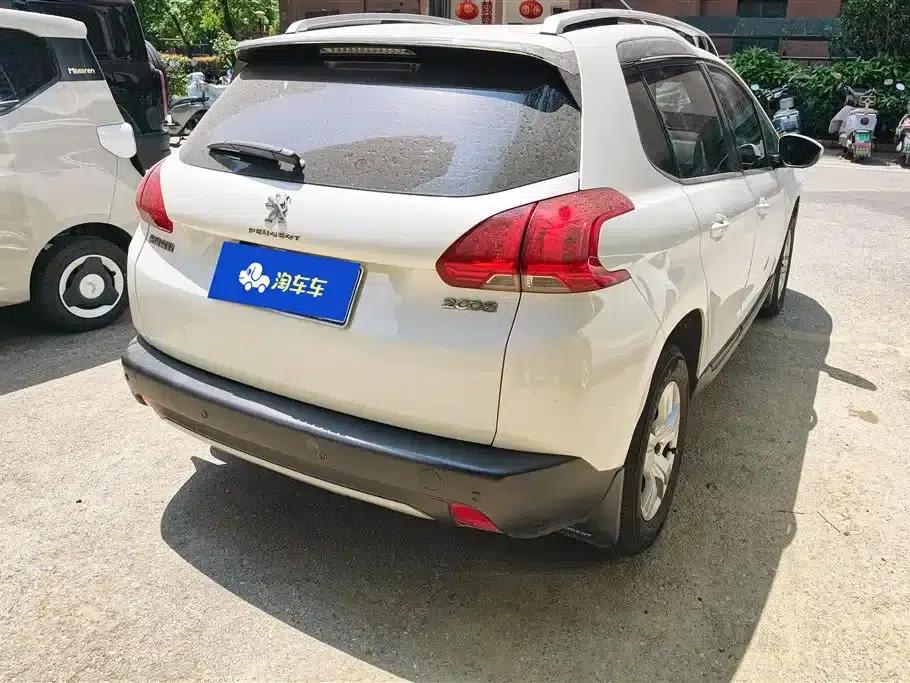 Peugeot 2008 2014 Model 1.6L Automatic Premium Edition — миниатюра 3