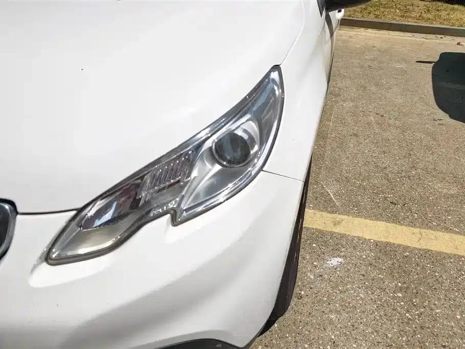 Peugeot 2008 2014 Model 1.6L Automatic Premium Edition — миниатюра 5