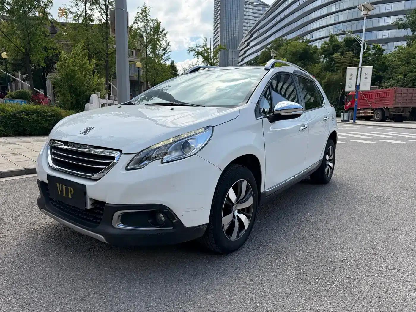 Peugeot 2008 2014 Model 1.6L Automatic Navigation Edition — миниатюра 2