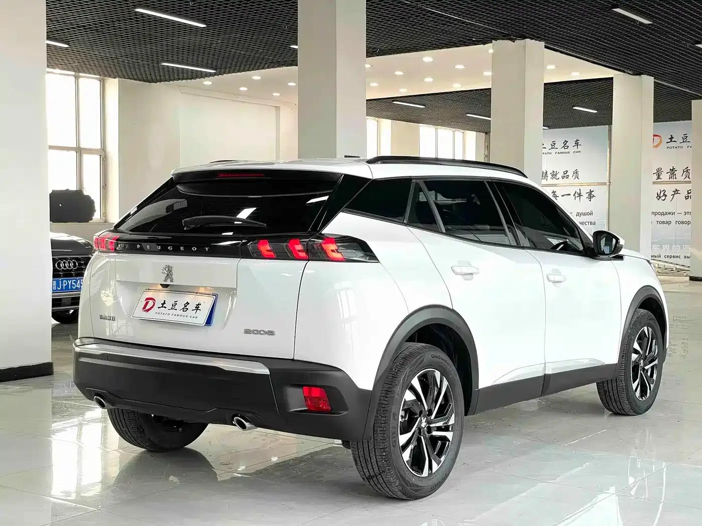 Peugeot 2008 2022 230THP THE ONE — миниатюра 6