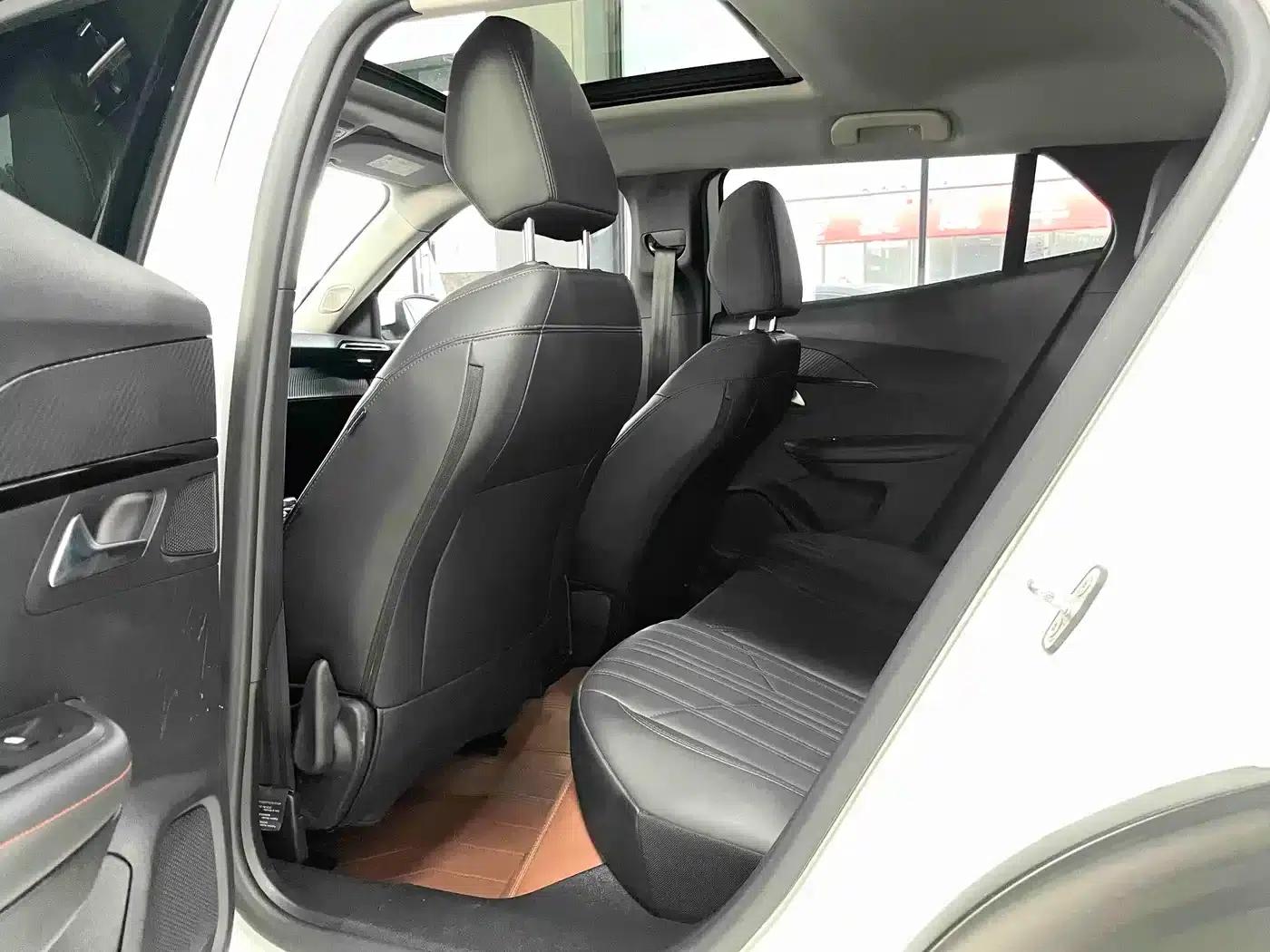 Peugeot 2008 2022 230THP THE ONE — миниатюра 10