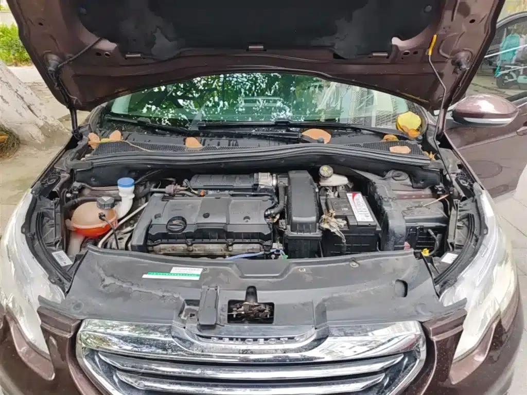 Peugeot 2008 2014 Model 1.6L Automatic Fashion Edition — миниатюра 20