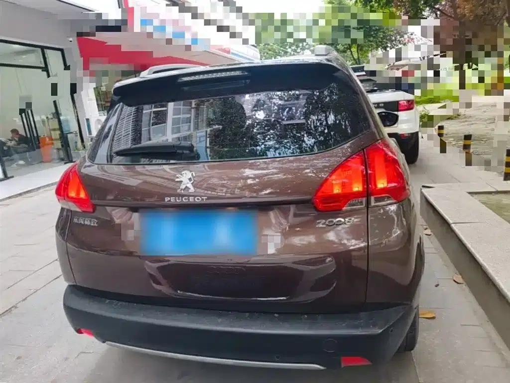 Peugeot 2008 2014 Model 1.6L Automatic Fashion Edition — миниатюра 6