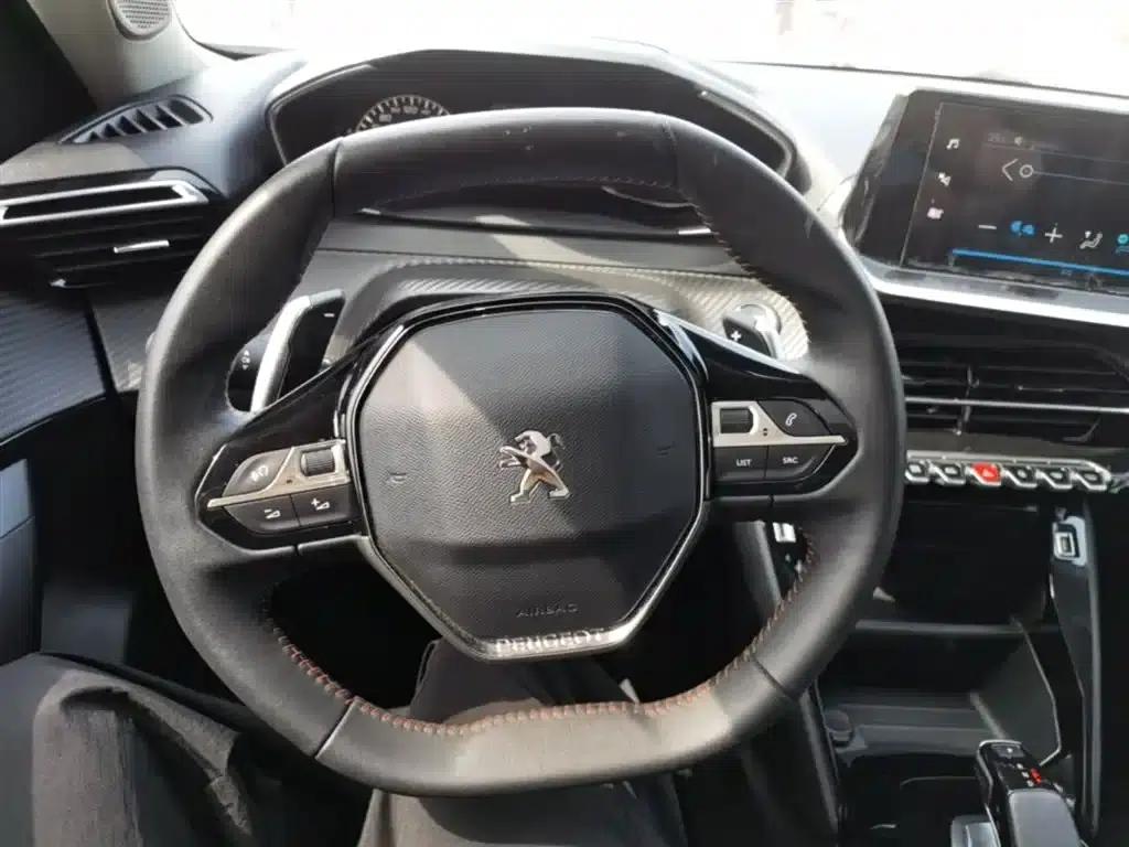 Peugeot 2008 2022 230THP THE ONE — миниатюра 17