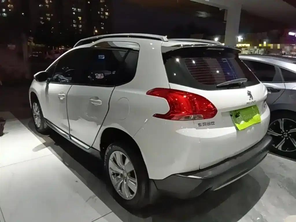 Peugeot 2008 2014 Model 1.6L Automatic Fashion Edition — миниатюра 5