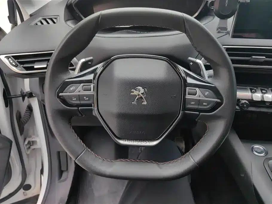 Peugeot 5008 2017 350THP 7-seater Elite Edition — миниатюра 15
