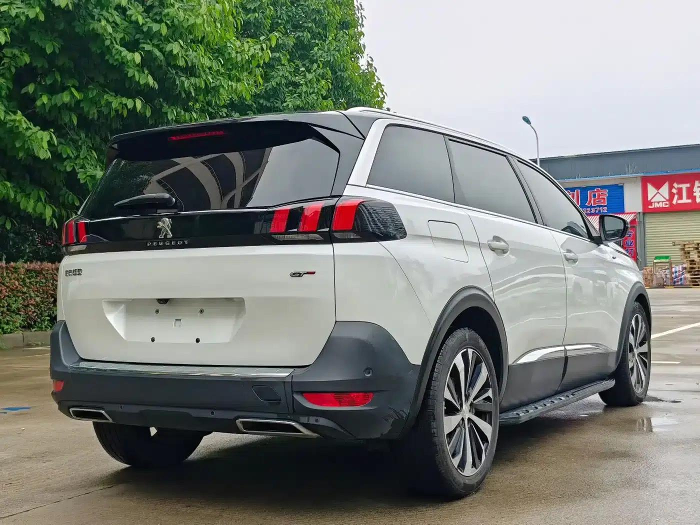 Peugeot 5008 2017 380THP 7-seater Luxury GT Edition — миниатюра 7