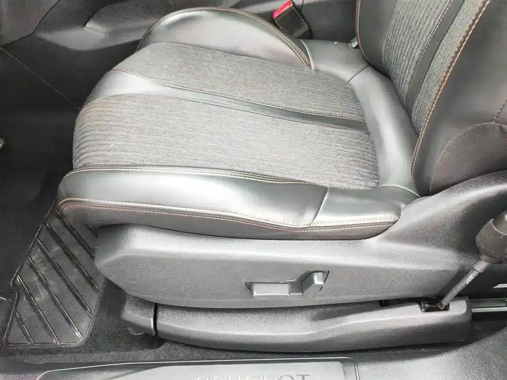 Peugeot 5008 2017 380THP 7-seater Elite Edition — миниатюра 20