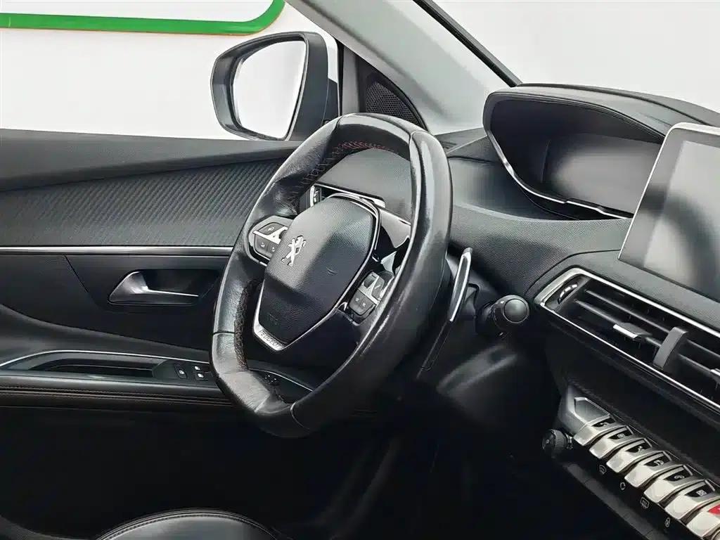 Peugeot 5008 2017 380THP 7-seater Elite Edition — миниатюра 22