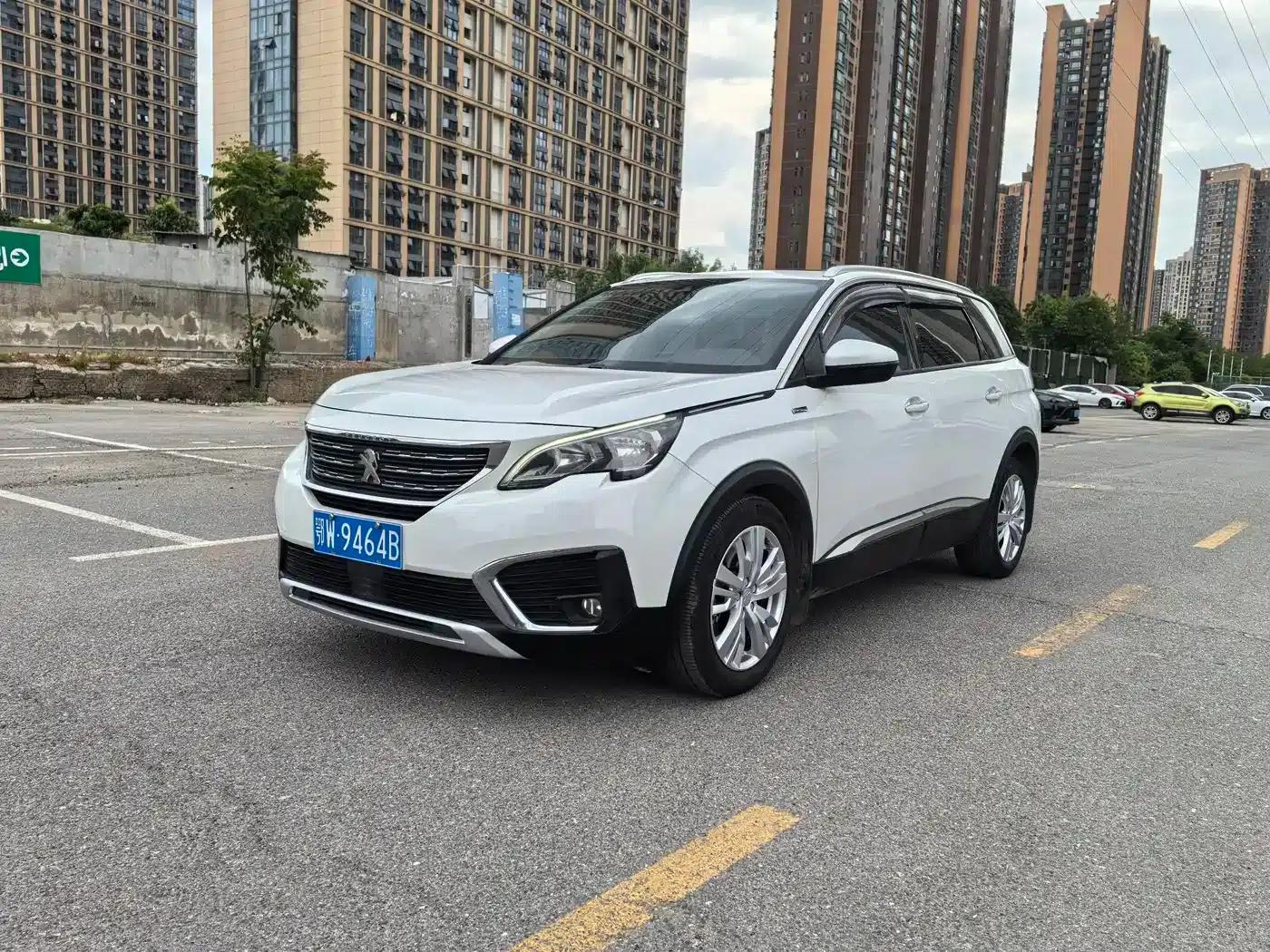 Peugeot 5008 2017 380THP 7-seater Elite Edition — миниатюра 1