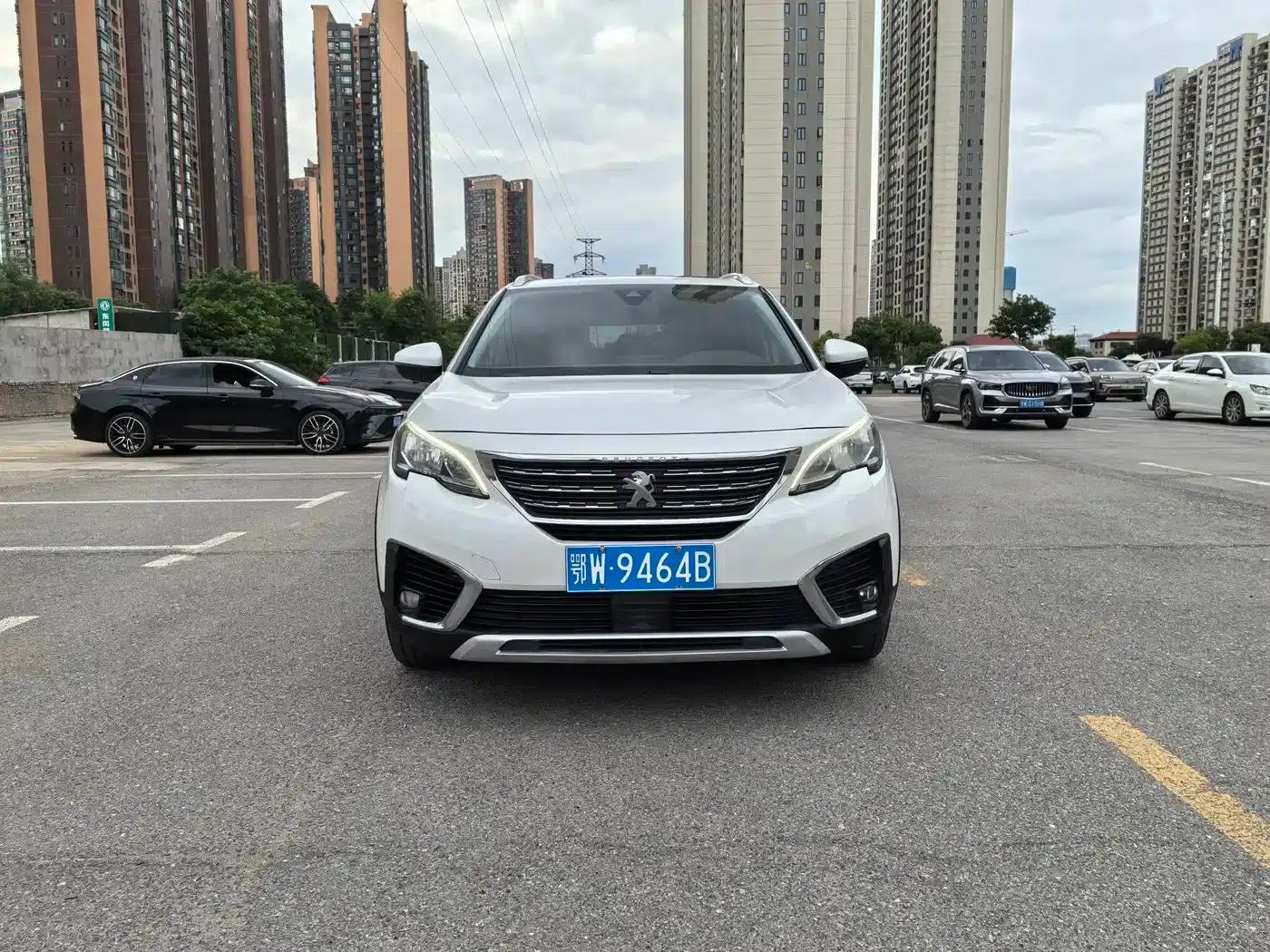 Peugeot 5008 2017 380THP 7-seater Elite Edition — миниатюра 2