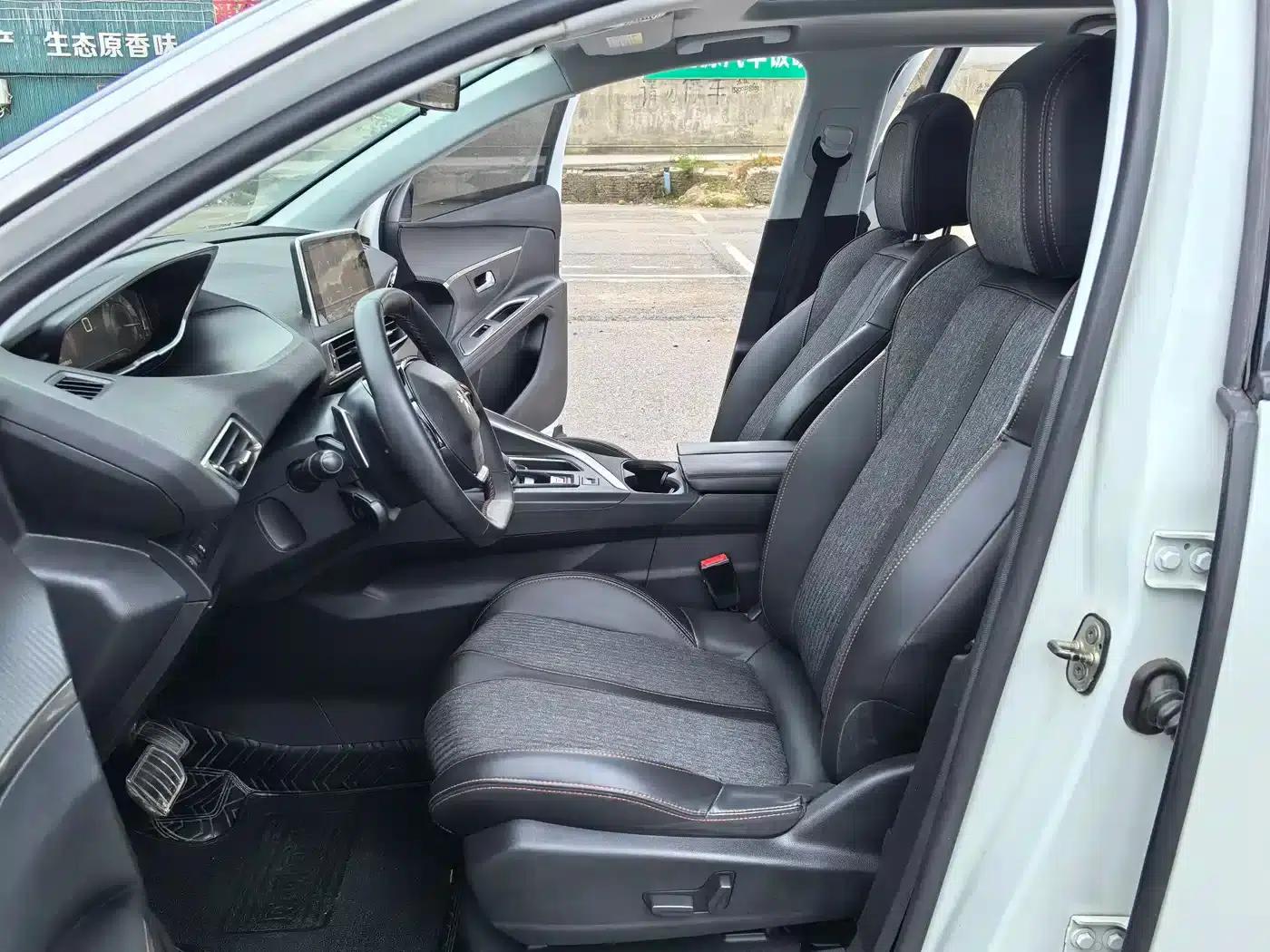 Peugeot 5008 2017 380THP 7-seater Elite Edition — миниатюра 21