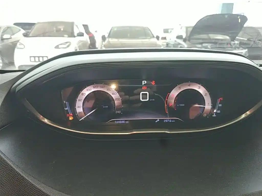 Peugeot 5008 2017 380THP 7-seater Elite Edition — миниатюра 12