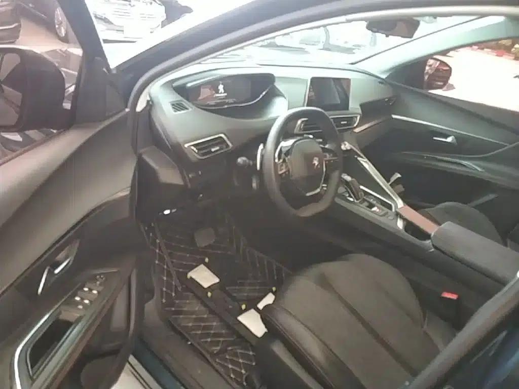 Peugeot 5008 2017 380THP 7-seater Elite Edition — миниатюра 16