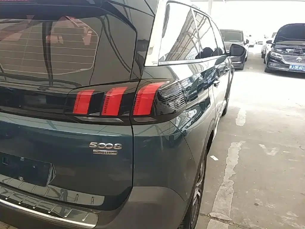 Peugeot 5008 2017 380THP 7-seater Elite Edition — миниатюра 8