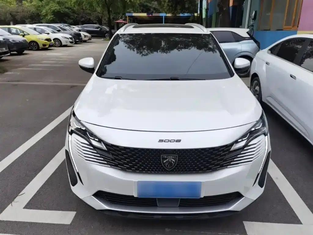 Peugeot 5008 2023 400THP True Love Edition 5-seater — миниатюра 3