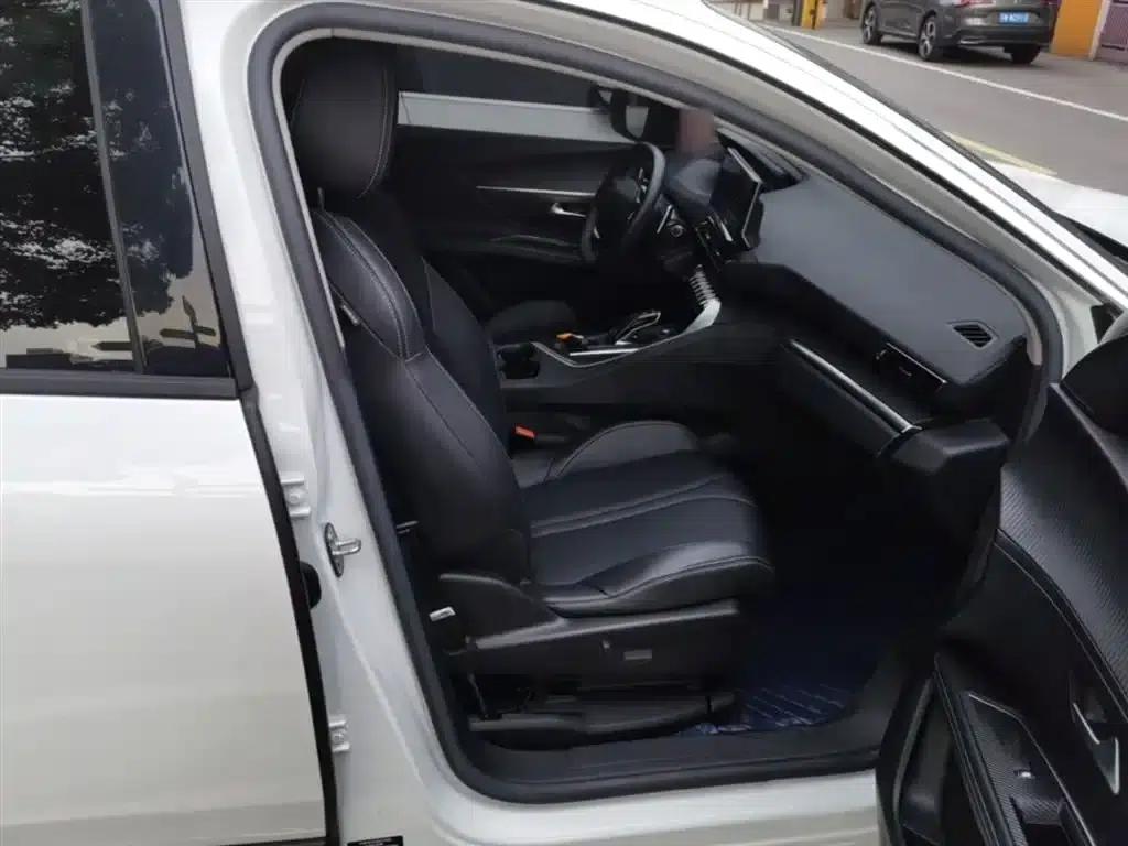 Peugeot 5008 2023 400THP True Love Edition 5-seater — миниатюра 25