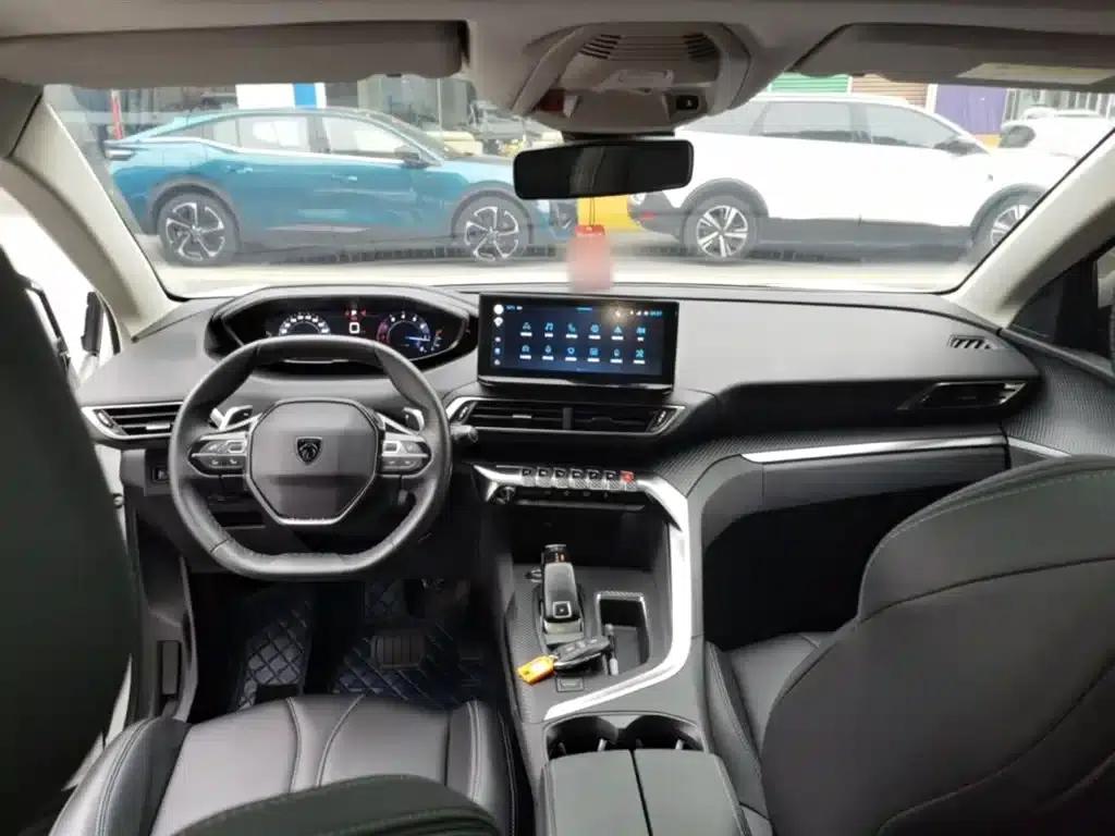 Peugeot 5008 2023 400THP True Love Edition 5-seater — миниатюра 10