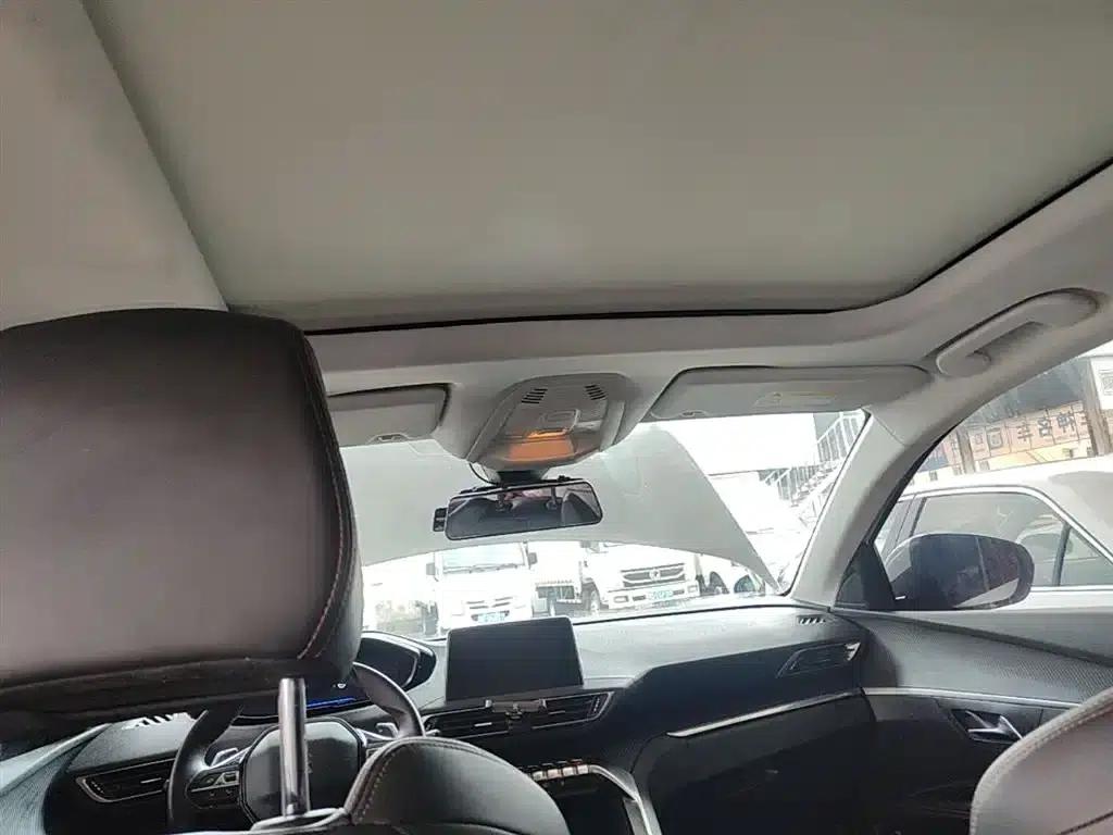 Peugeot 5008 2017 380THP 5-seater Elite Edition — миниатюра 18