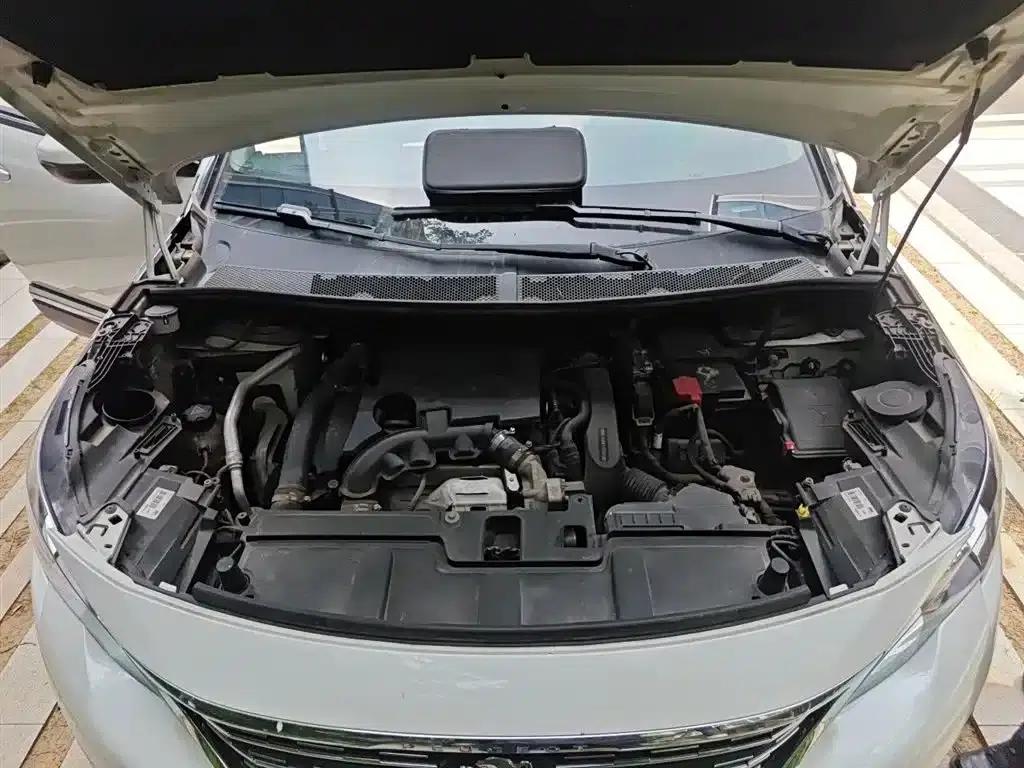 Peugeot 5008 2019 350THP 7-seater Elite Edition — миниатюра 11