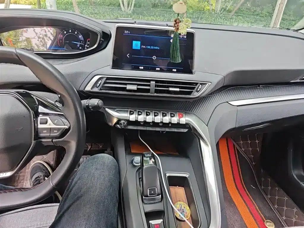 Peugeot 5008 2019 350THP 7-seater Elite Edition — миниатюра 6