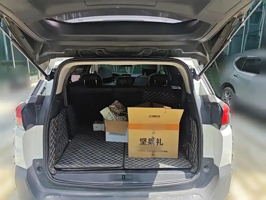 Peugeot 5008 2019 350THP 7-seater Elite Edition — миниатюра 10