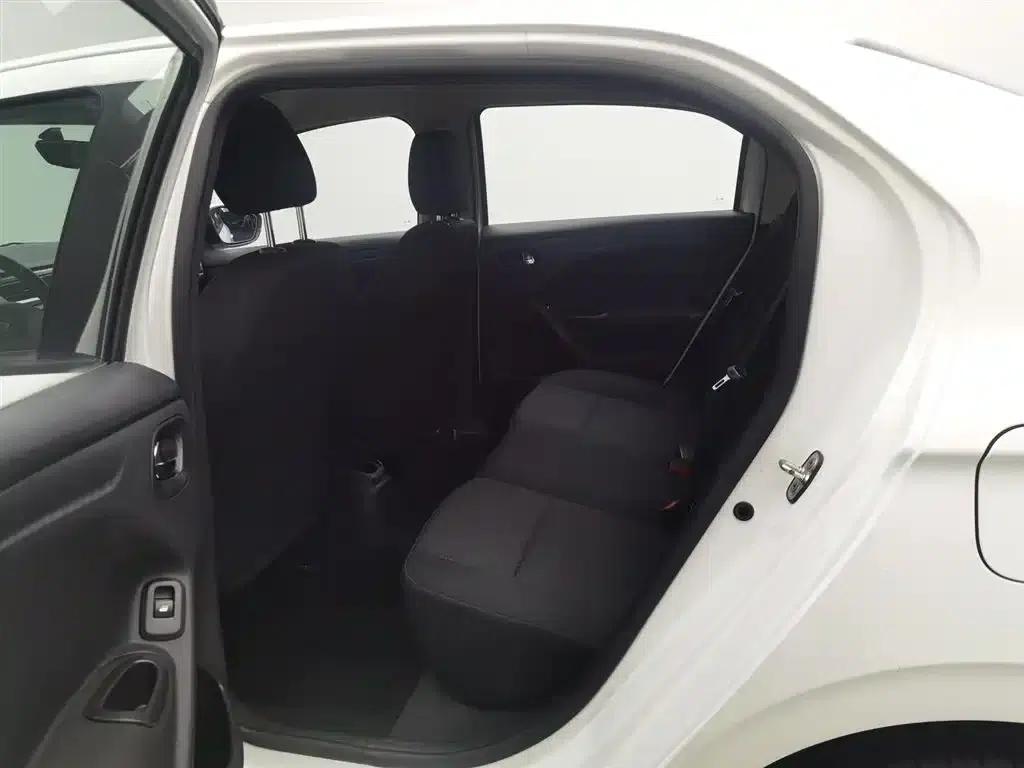 Peugeot 301 2016 1.6L Manual Comfort Edition — миниатюра 15
