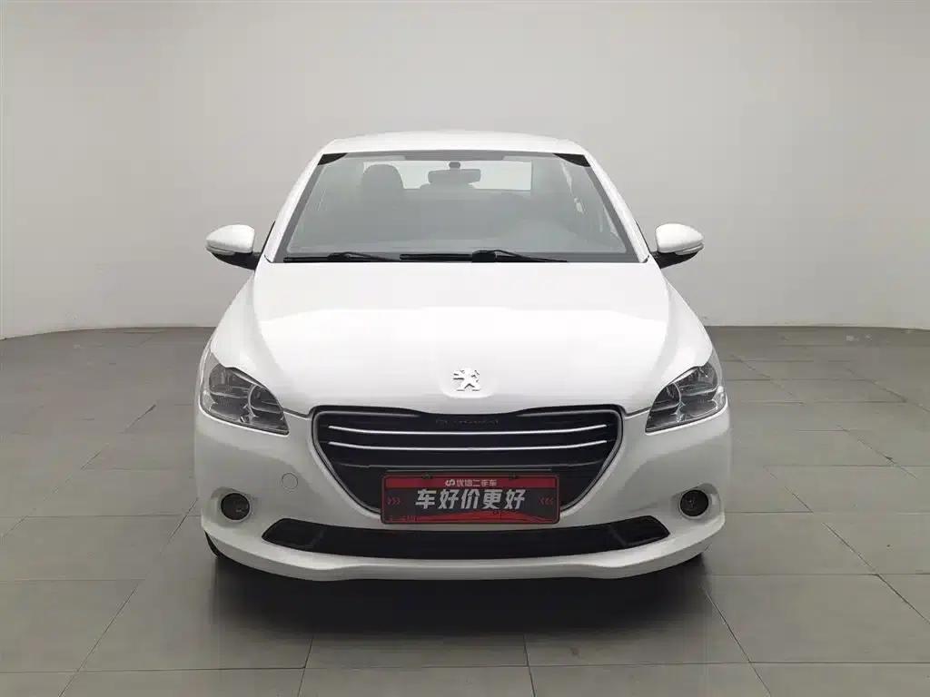Peugeot 301 2016 1.6L Manual Comfort Edition — миниатюра 3