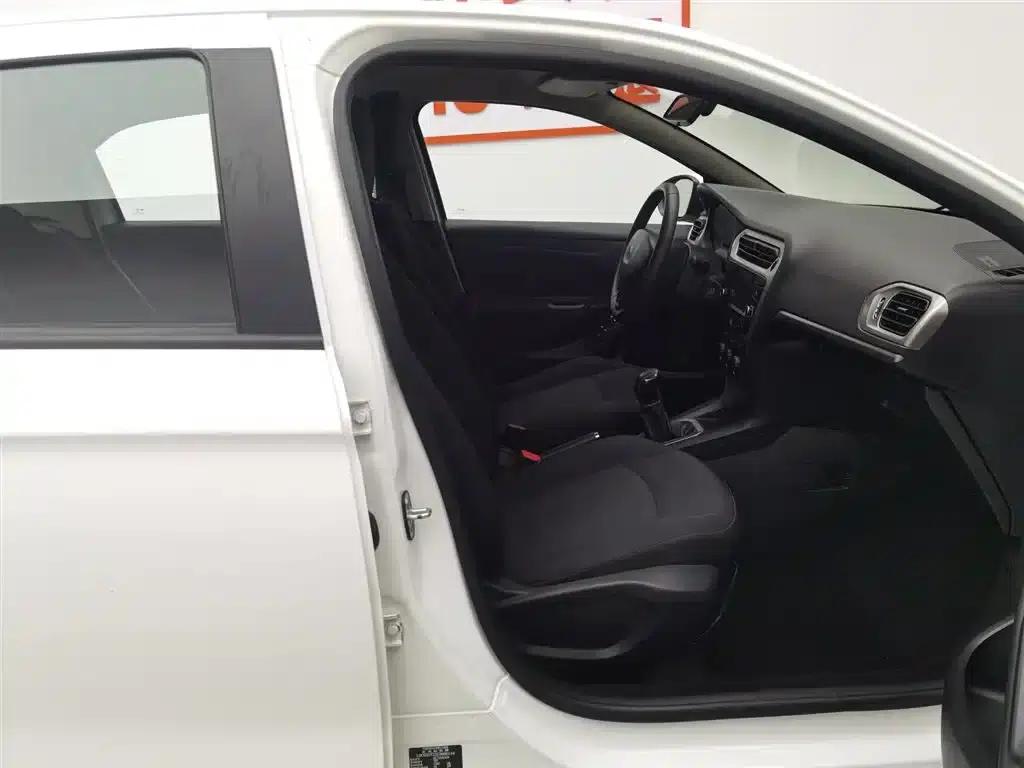 Peugeot 301 2016 1.6L Manual Comfort Edition — миниатюра 23