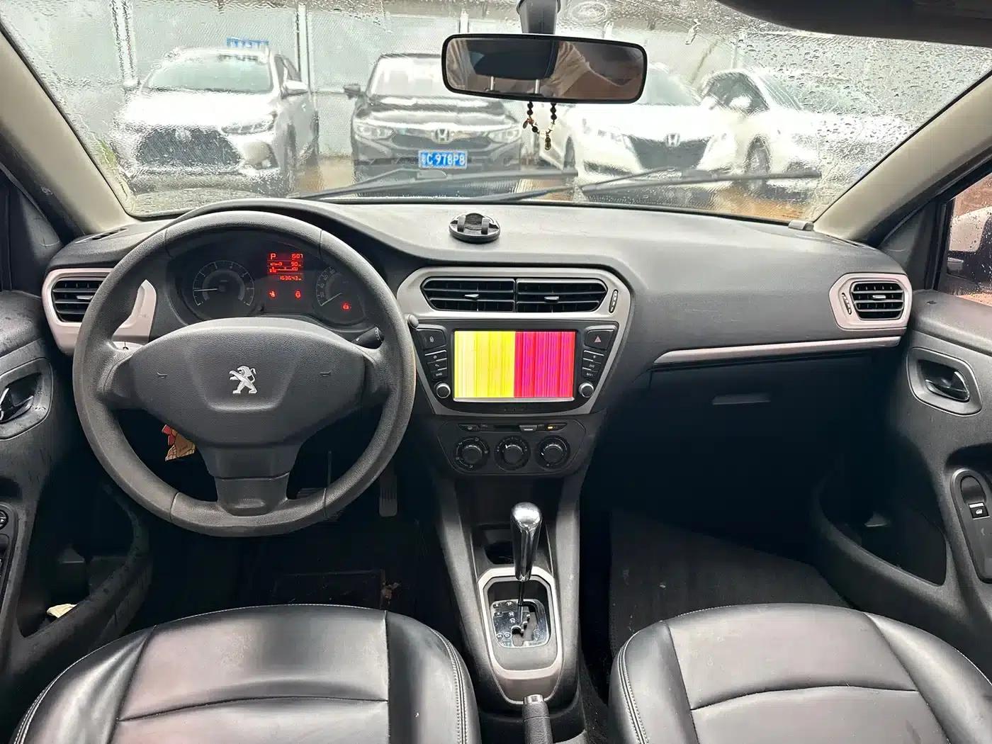 Peugeot 301 2014 1.6L Automatic Comfort Edition — миниатюра 5