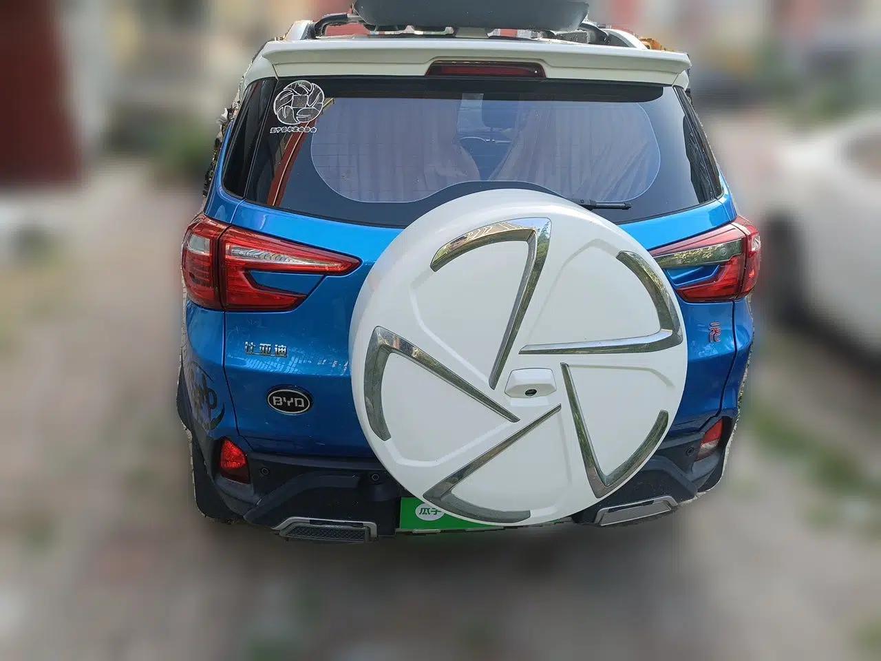 BYD Yuan 2016 1.5L Manual Luxury Model — миниатюра 3