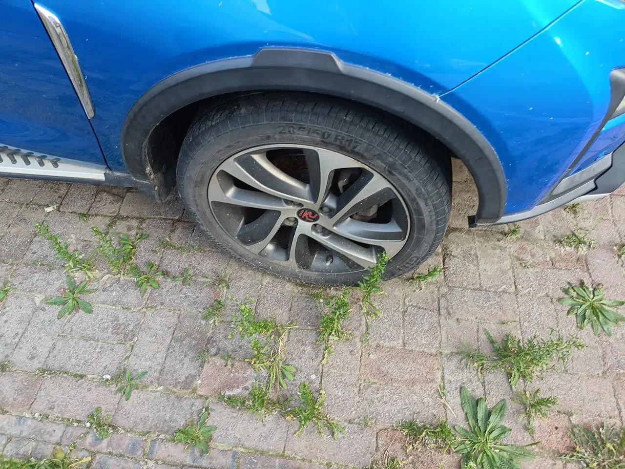 BYD Yuan 2016 1.5L Manual Luxury Model — миниатюра 5
