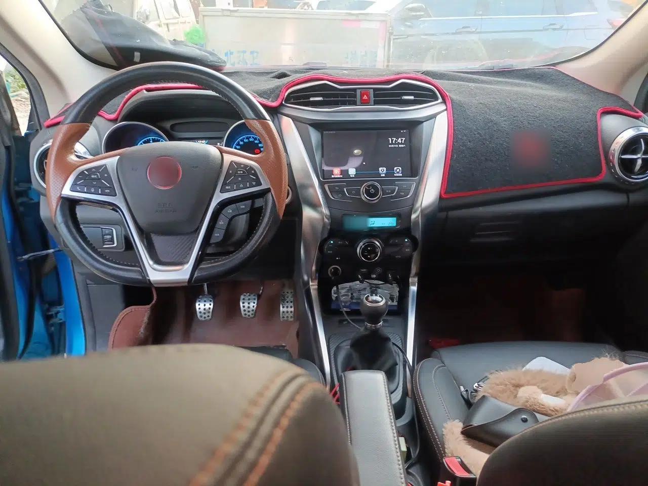 BYD Yuan 2016 1.5L Manual Luxury Model — миниатюра 6