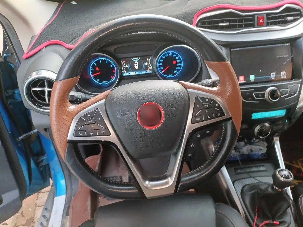 BYD Yuan 2016 1.5L Manual Luxury Model — миниатюра 7