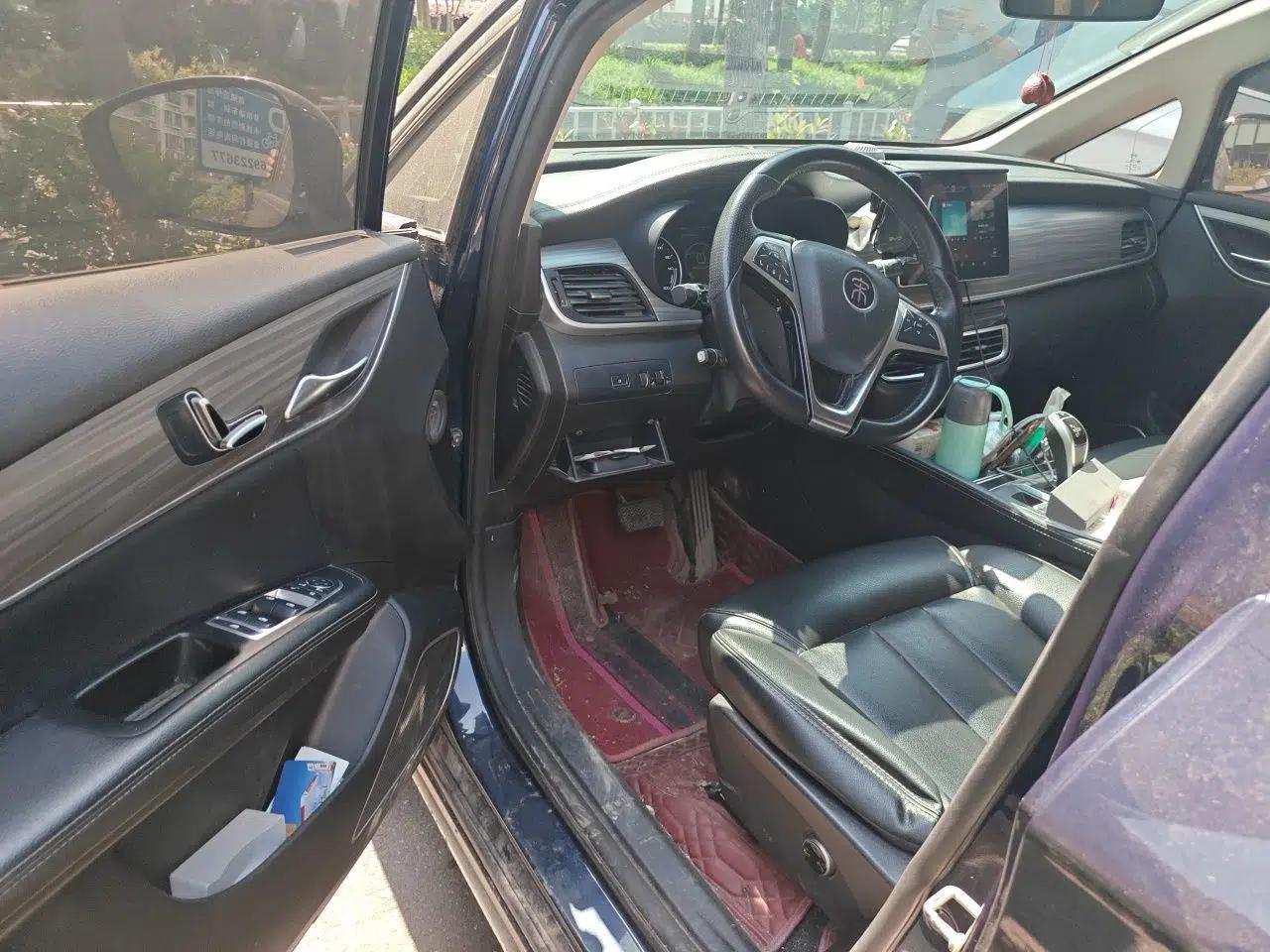 BYD Song MAX New Energy 2019 DM 1.5T Smart Connect Advanced 6-Seater China VI Standard — миниатюра 17