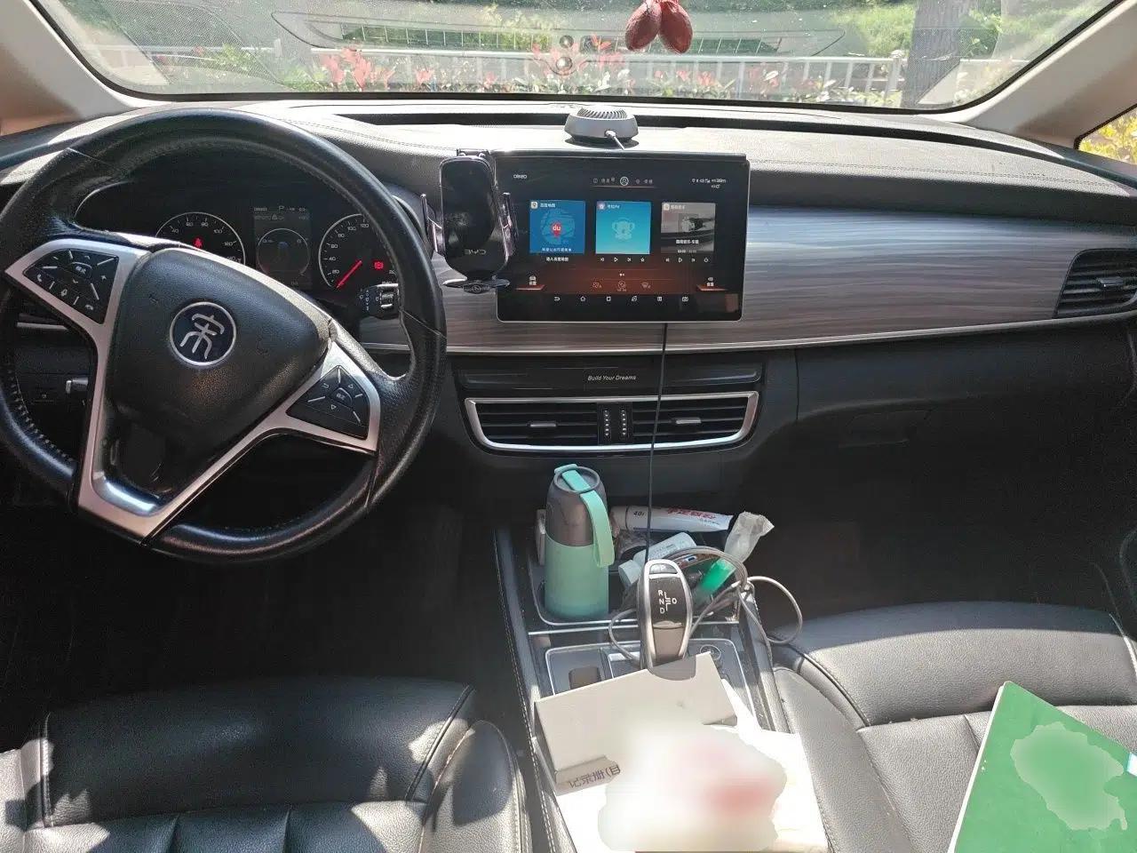 BYD Song MAX New Energy 2019 DM 1.5T Smart Connect Advanced 6-Seater China VI Standard — миниатюра 10