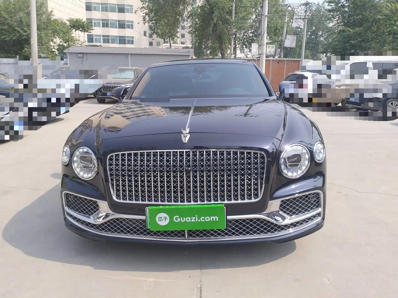 Bentley Flying Spur Plug-in Hybrid 2022 2.9T V6 Hybrid — миниатюра 2