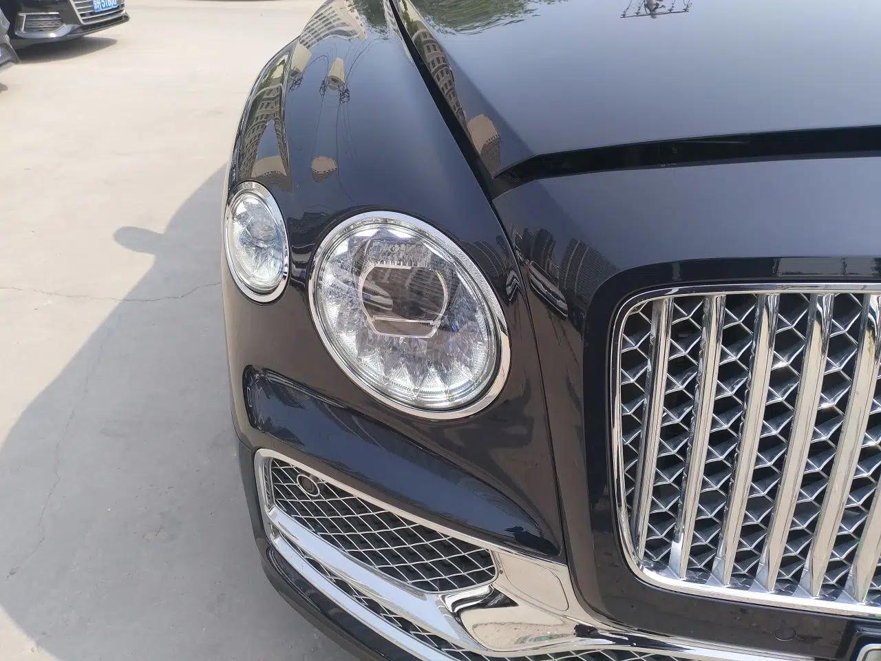 Bentley Flying Spur Plug-in Hybrid 2022 2.9T V6 Hybrid — миниатюра 7