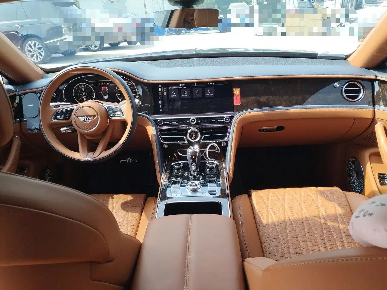 Bentley Flying Spur Plug-in Hybrid 2022 2.9T V6 Hybrid — миниатюра 10