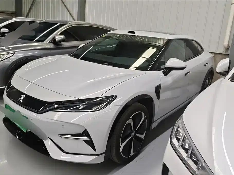 Song L EV 2025 Smart Driving Edition 662km/h LiDAR Excellent Model — миниатюра 1