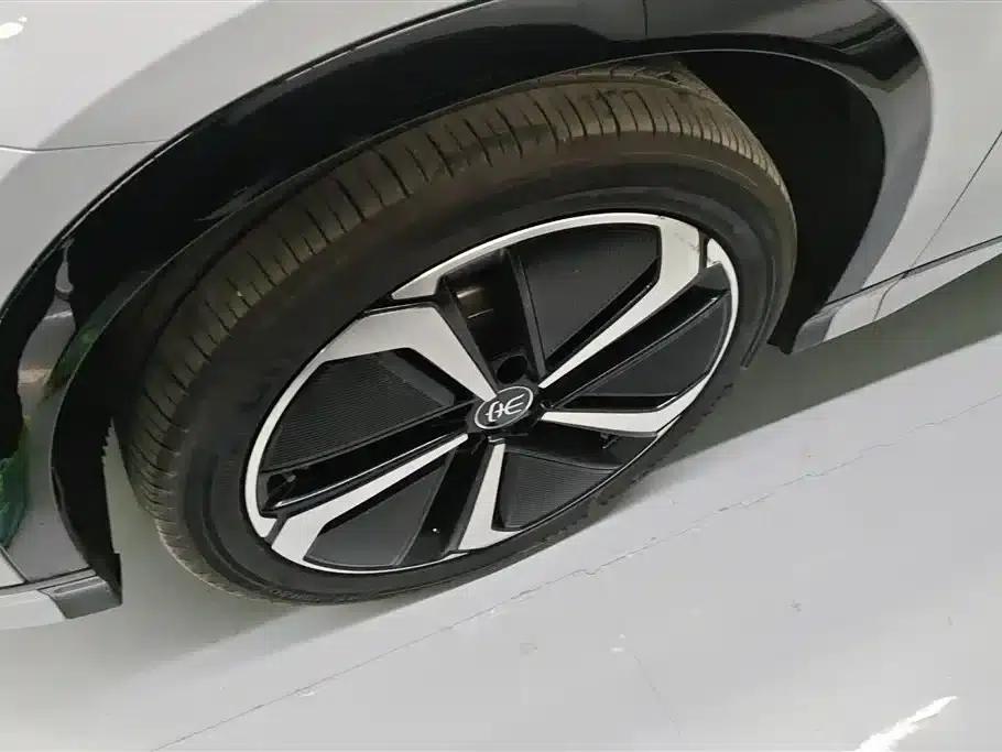 Song L EV 2025 Smart Driving Edition 662km/h LiDAR Excellent Model — миниатюра 6