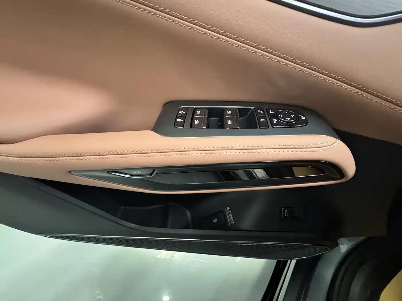 Song L EV 2025 Smart Driving Edition 550km Excellent Model — миниатюра 16