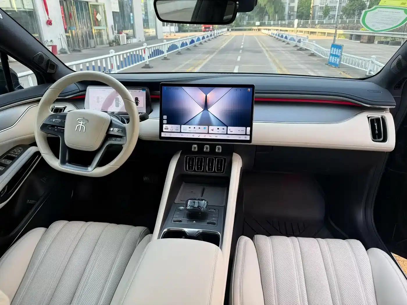 Song L EV 2025 Model 662km Excellent Intelligent Driving Edition — миниатюра 7
